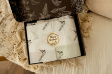 Load image into Gallery viewer, Peppermint Dream Baby Gift Set
