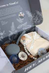 Snowy Snuggles Gift Set