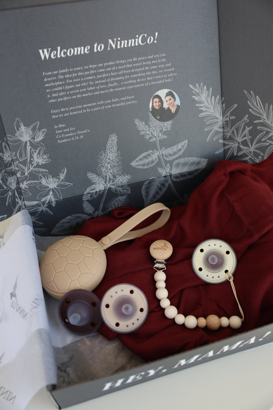 Cozy Cranberry Gift Set