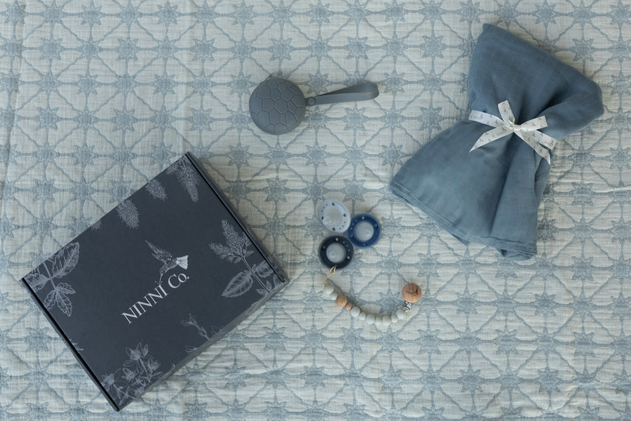 Ultimate Ninni Co. It's A Boy/Girl Baby Shower Gift Set