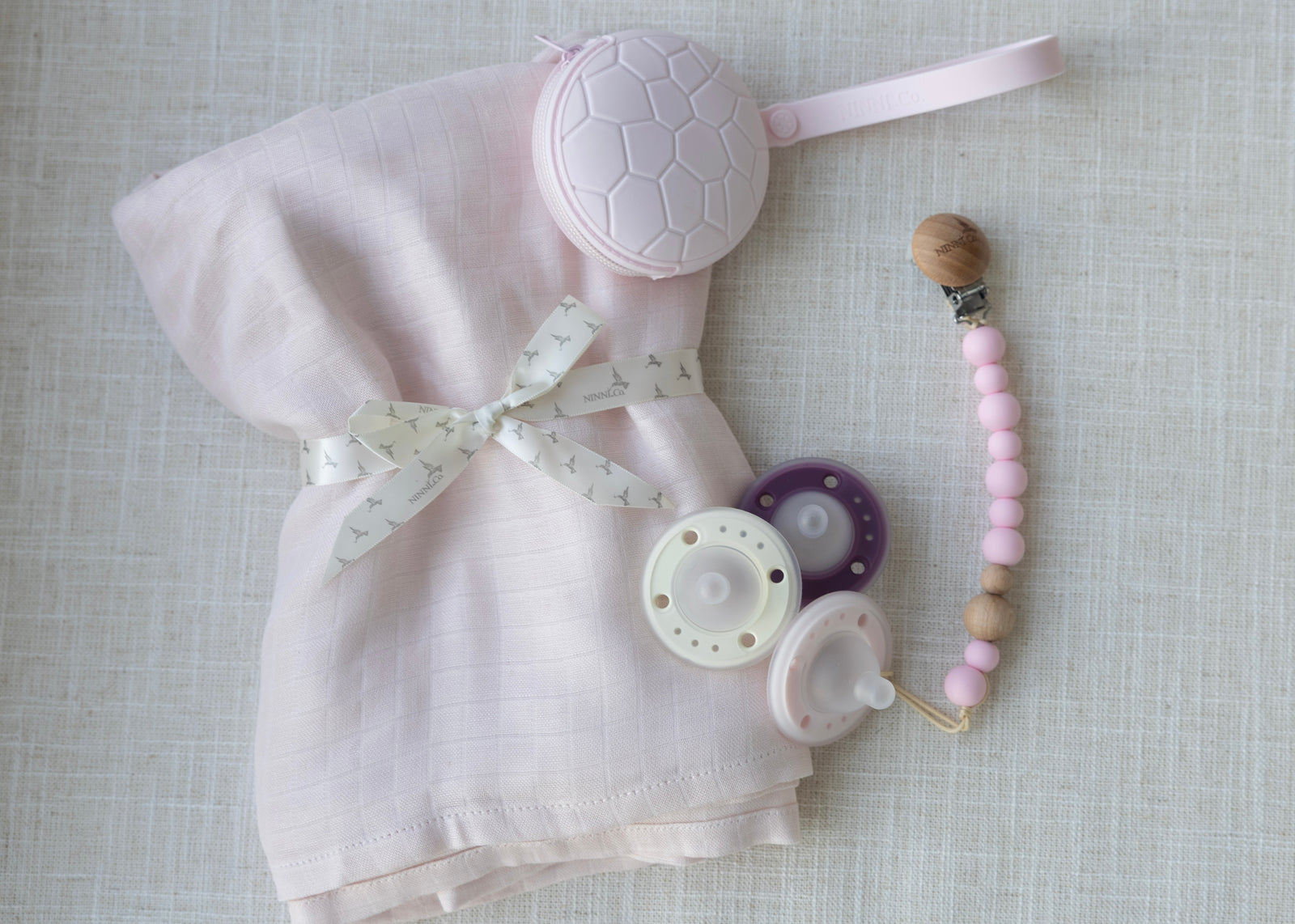 Ultimate Ninni Co. It's A Boy/Girl Baby Shower Gift Set