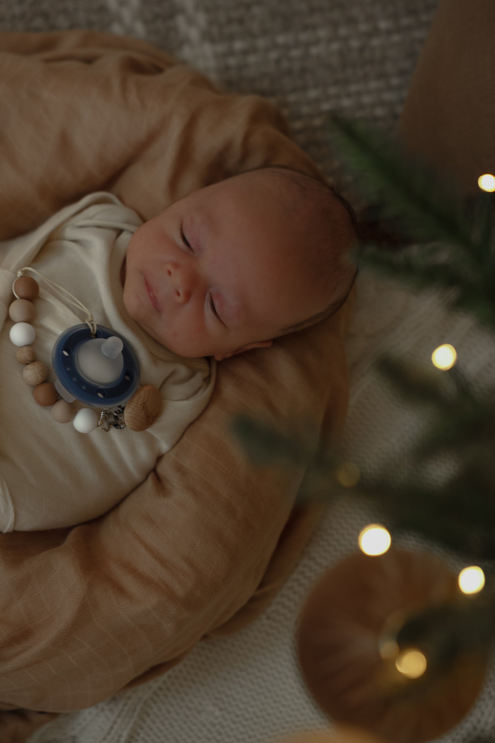 Ninni Co. Hazelnut Pacifier Clip