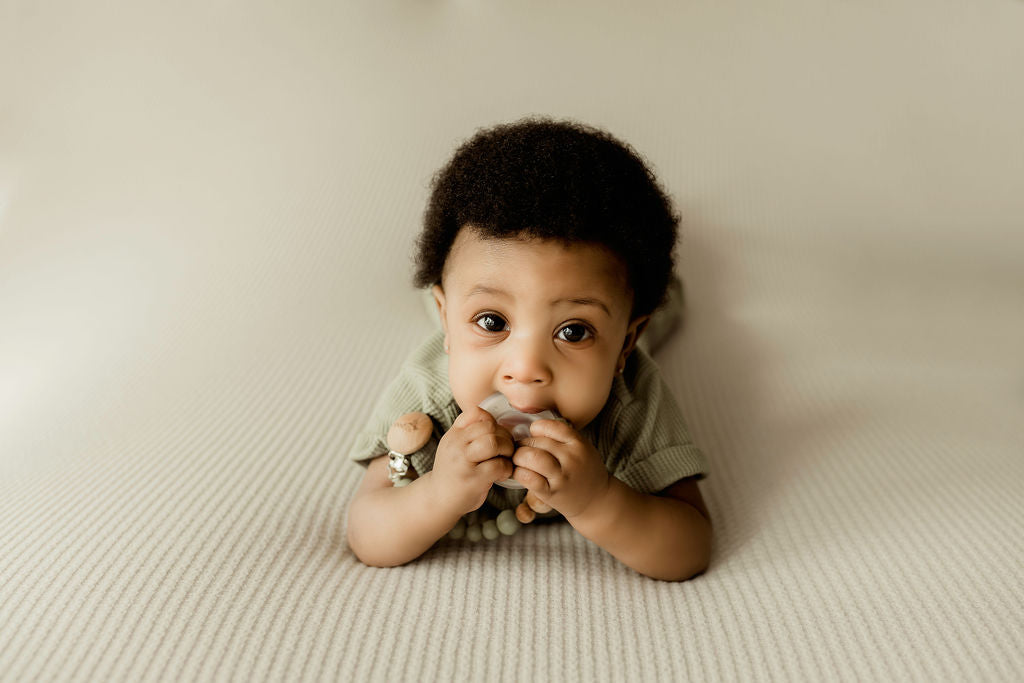 Olive Green Beaded Silicone Pacifier Clip | Ninni Co.
